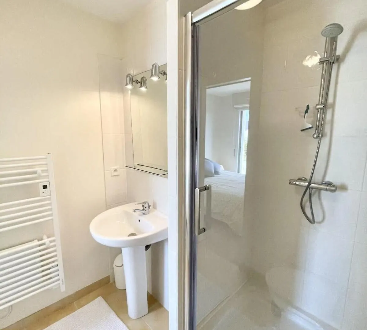 بيت للعطل Jolie Maison Moderne A 200M Du Port De Lomener بلومور